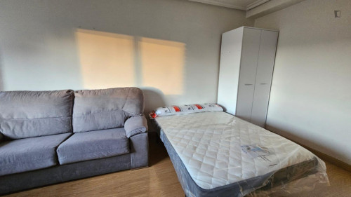 Lovely double bedroom in Salamanca
