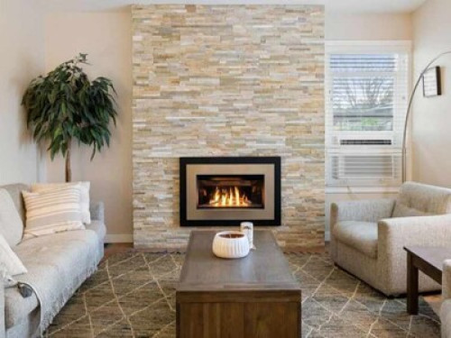 8 Mins Walk to UVIC - Gallery - 6