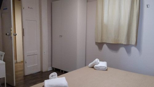 Cute double ensuite bedroom In Murat