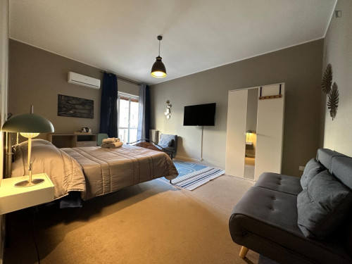 Ample double ensuite bedroom near Università degli Studi di Bari Aldo Moro