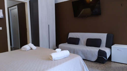 Sublime double ensuite bedroom near Università degli Studi di Bari Aldo Moro