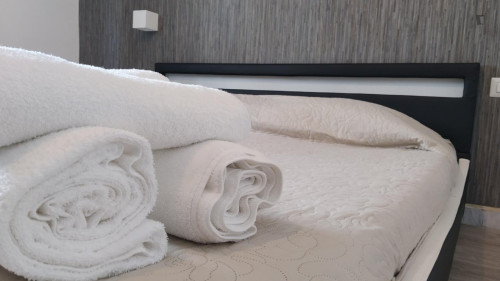 Big double ensuite bedroom near the Bari Marina