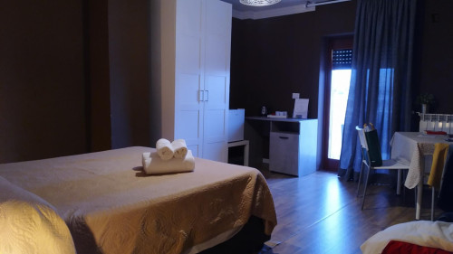 Spacious studio in Quartiere Umbertino