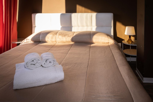 Dashing double ensuite bedroom in Quartiere Umbertino