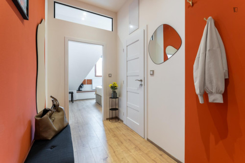 Very inviting 2-bedroom flat in New Town