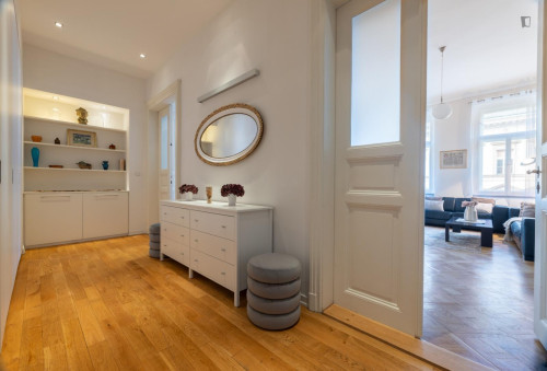 Admirable 2-bedroom flat in Vinohrady  - Gallery -  5