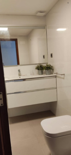 Vibrant 2 Bedroom Apartment facing Redonda Beach - Gallery - 10
