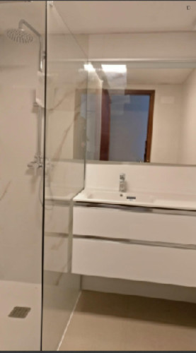 Vibrant 2 Bedroom Apartment facing Redonda Beach - Gallery - 9