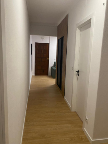 Elegant Double Bedroom close to Luís de Camões Park