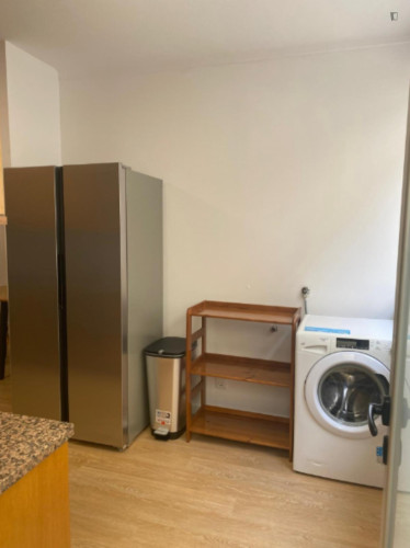 Elegant Double Bedroom close to Luís de Camões Park - Gallery - 16