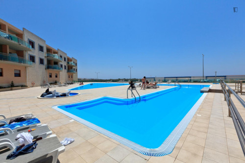 Charming flat with a swimming pool in the condominium