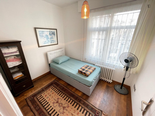 Sunny 2-bedroom apartment in Cihangir - Gallery - 14