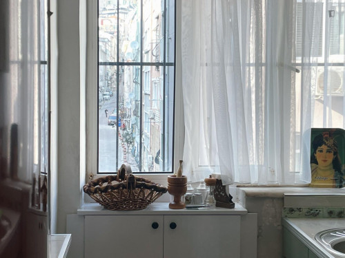 Sunny 2-bedroom apartment in Cihangir - Gallery - 9