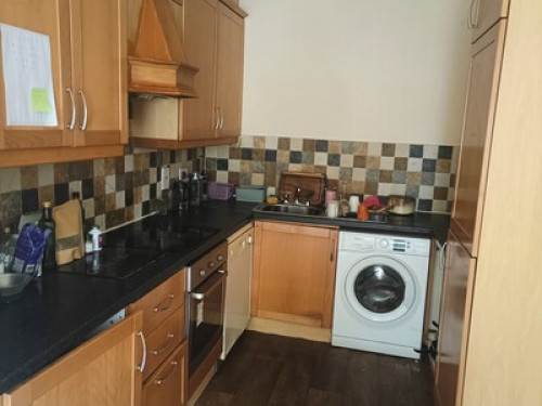 Spacious Master Bedroom 