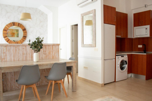 Bright studio apartment with balcony and shared rooftop in central Malaga - Gallery - 10