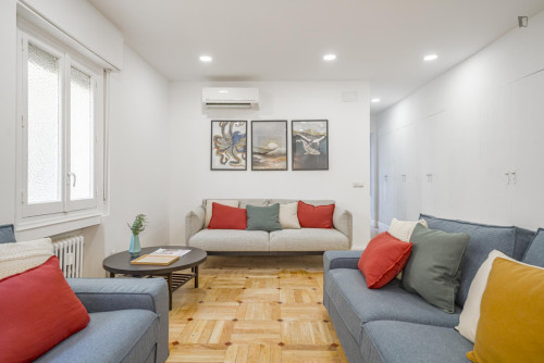 Bedroom for rent in Alamos 31, Málaga