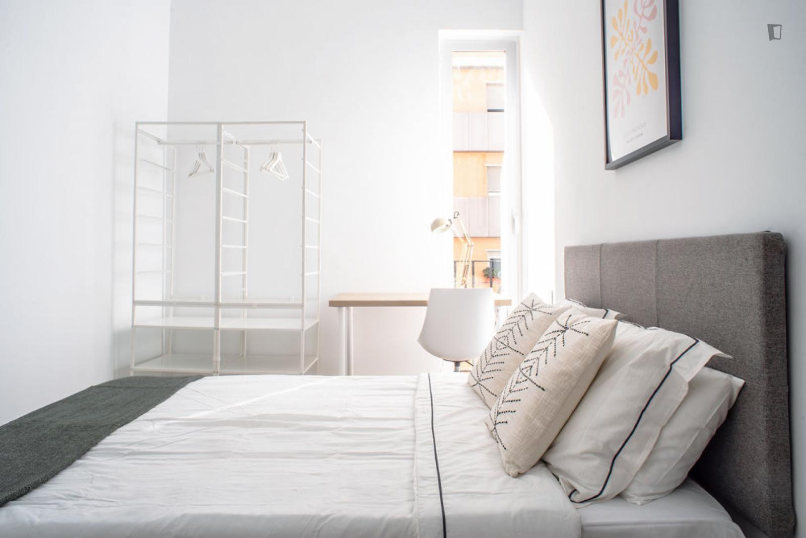 Bedroom For Rent In Jaboneros 2, Málaga - Bedroom for rent in Jaboneros 2, Málaga - Gallery - 1