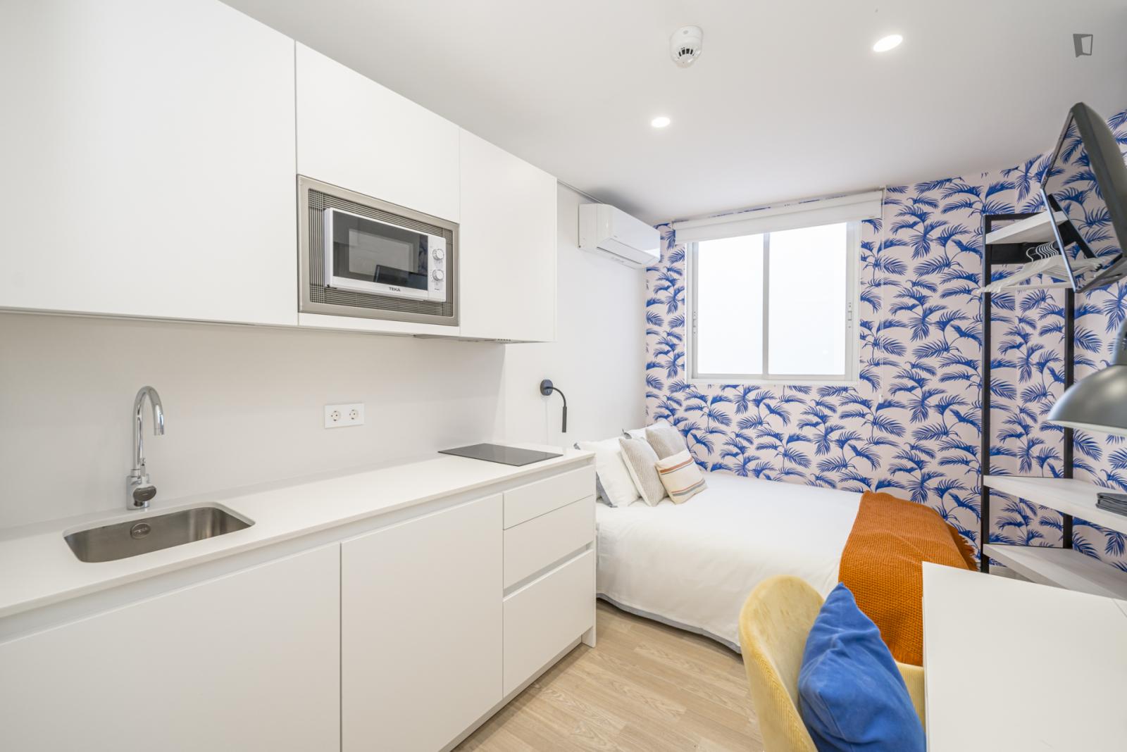 Bedroom For Rent In San Juan 5, Málaga - Bedroom for rent in San Juan 5, Málaga - Gallery - 1