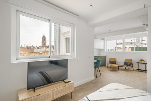Bedroom for rent in San Juan 5, Málaga