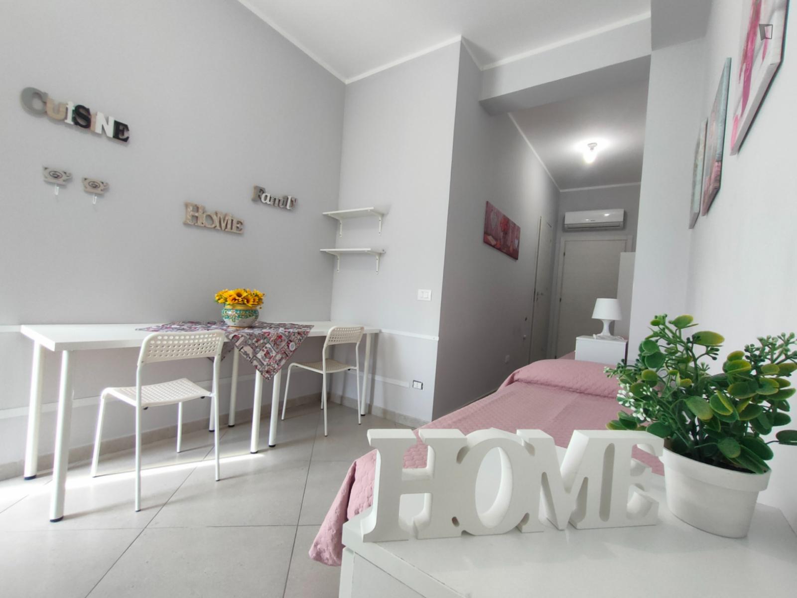 Cozy And Bright Studio With Balcony Next To Palermo's Central Station 42 - 1