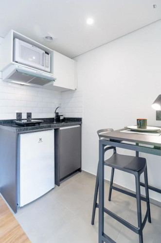 Snug single bedroom near Universidade Federal do Rio Grande do Sul - Gallery - 24