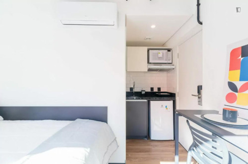 Snug single bedroom near Universidade Federal do Rio Grande do Sul - Gallery - 20