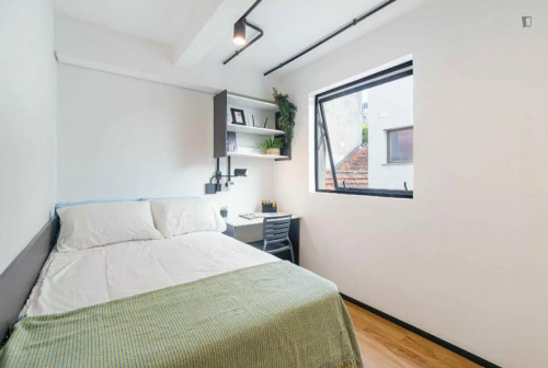 Snug single bedroom near Universidade Federal do Rio Grande do Sul - Gallery - 30