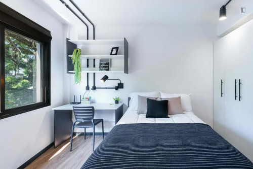 Snug single bedroom near Universidade Federal do Rio Grande do Sul - Gallery - 44
