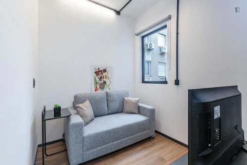 Snug single bedroom near Universidade Federal do Rio Grande do Sul - Gallery - 71