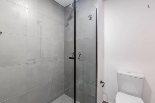 Snug single bedroom near Universidade Federal do Rio Grande do Sul - Gallery - 63