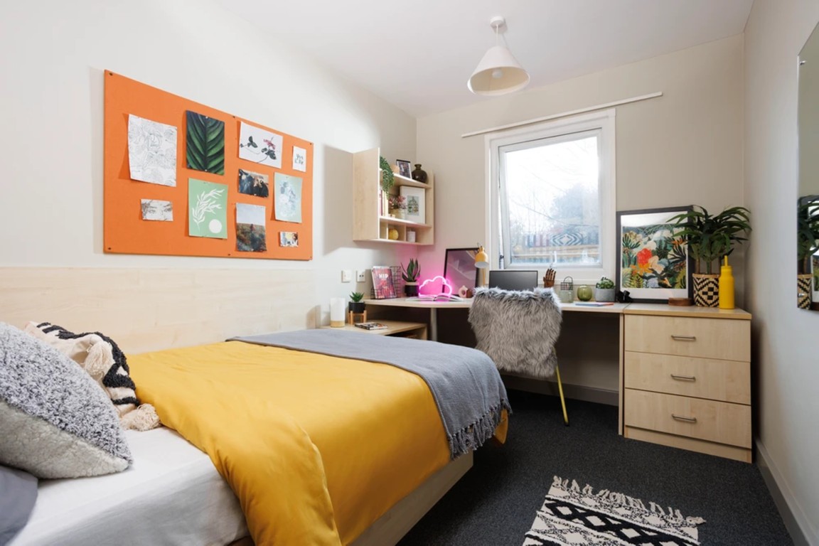  Extra Large Standard Double Studio  -  Riverside Point  - Gallery -  1