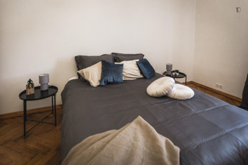 Spacious double bedroom in Centrs