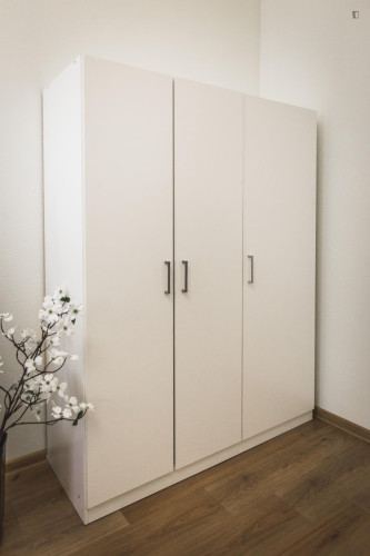 Welcoming double bedroom in the Central District - Gallery - 7
