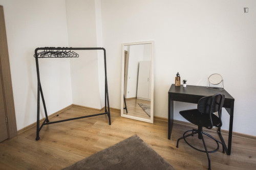 Welcoming double bedroom in the Central District - Gallery - 11