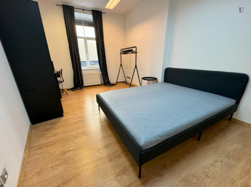 Nice double bedroom in shared flat in Maskavas Forštate