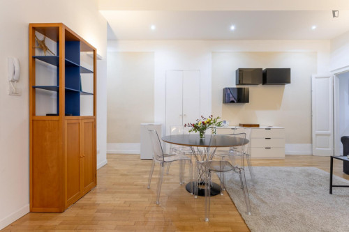 Spacious and modern 2-bedroom apartment next to Università Cattolica del Sacro Cuore - Gallery - 15