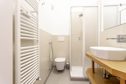 Spacious and modern 2-bedroom apartment next to Università Cattolica del Sacro Cuore - Gallery - 8
