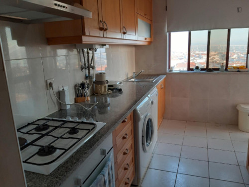 Welcoming 2 Bedroom Apartment close to Molhe Norte Beach