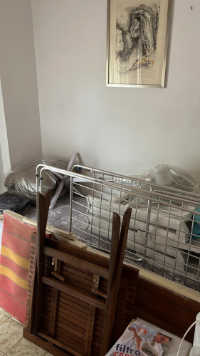 Bright 2-bedroom apartment close to the beach and well connected to the city center - Gallery - 6