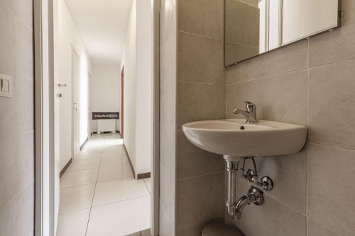 Welcoming single ensuite bedroom in Sassari