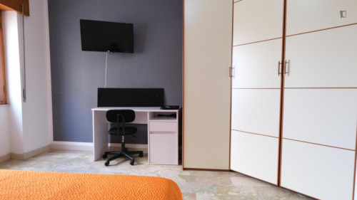 Brilliant single bedroom near Orti di San Pietro park