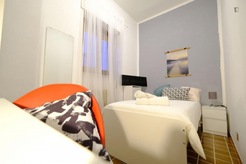 Nice single bedroom near Università degli Studi di Sassari