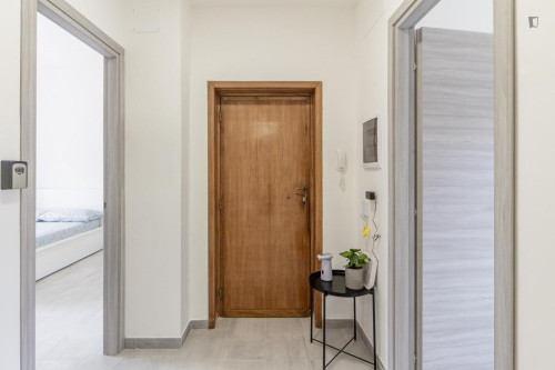 Large double ensuite bedroom in the heart of Sassari - Gallery - 11
