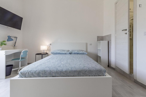 Large double ensuite bedroom in the heart of Sassari - Gallery - 22