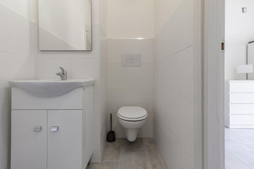 Large double ensuite bedroom in the heart of Sassari - Gallery - 17