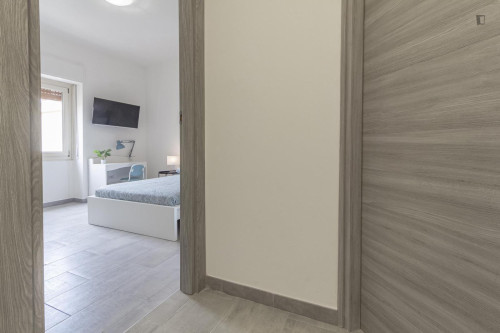 Large double ensuite bedroom in the heart of Sassari - Gallery - 16