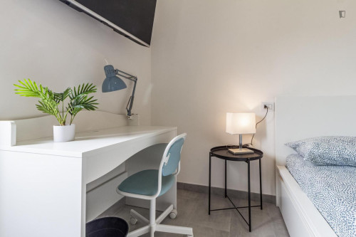 Large double ensuite bedroom in the heart of Sassari - Gallery - 21
