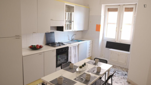 Bright single bedroom in Marconi - Gallery - 17