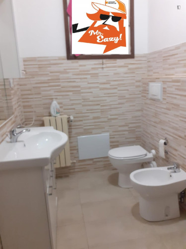 Bright single bedroom in Marconi - Gallery - 9