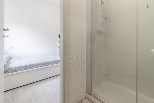 Elegant double ensuite bedroom in the heart of Sassari